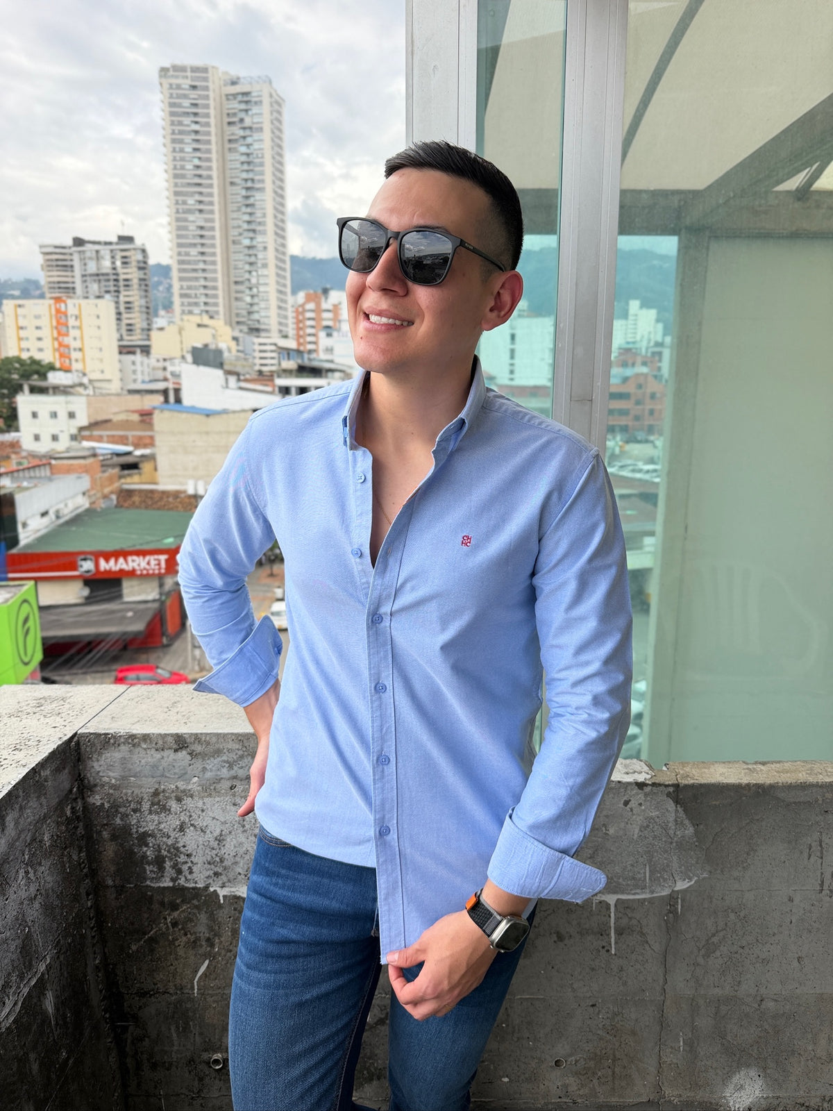 Camisa Premium CH Celeste
