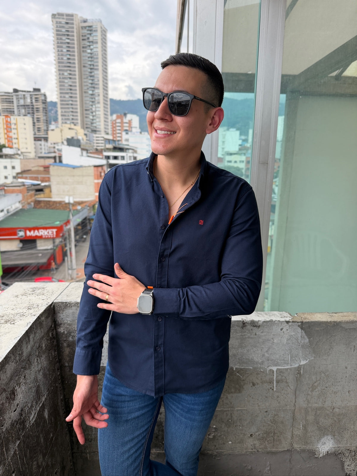 Camisa Premium CH Azul Oscura