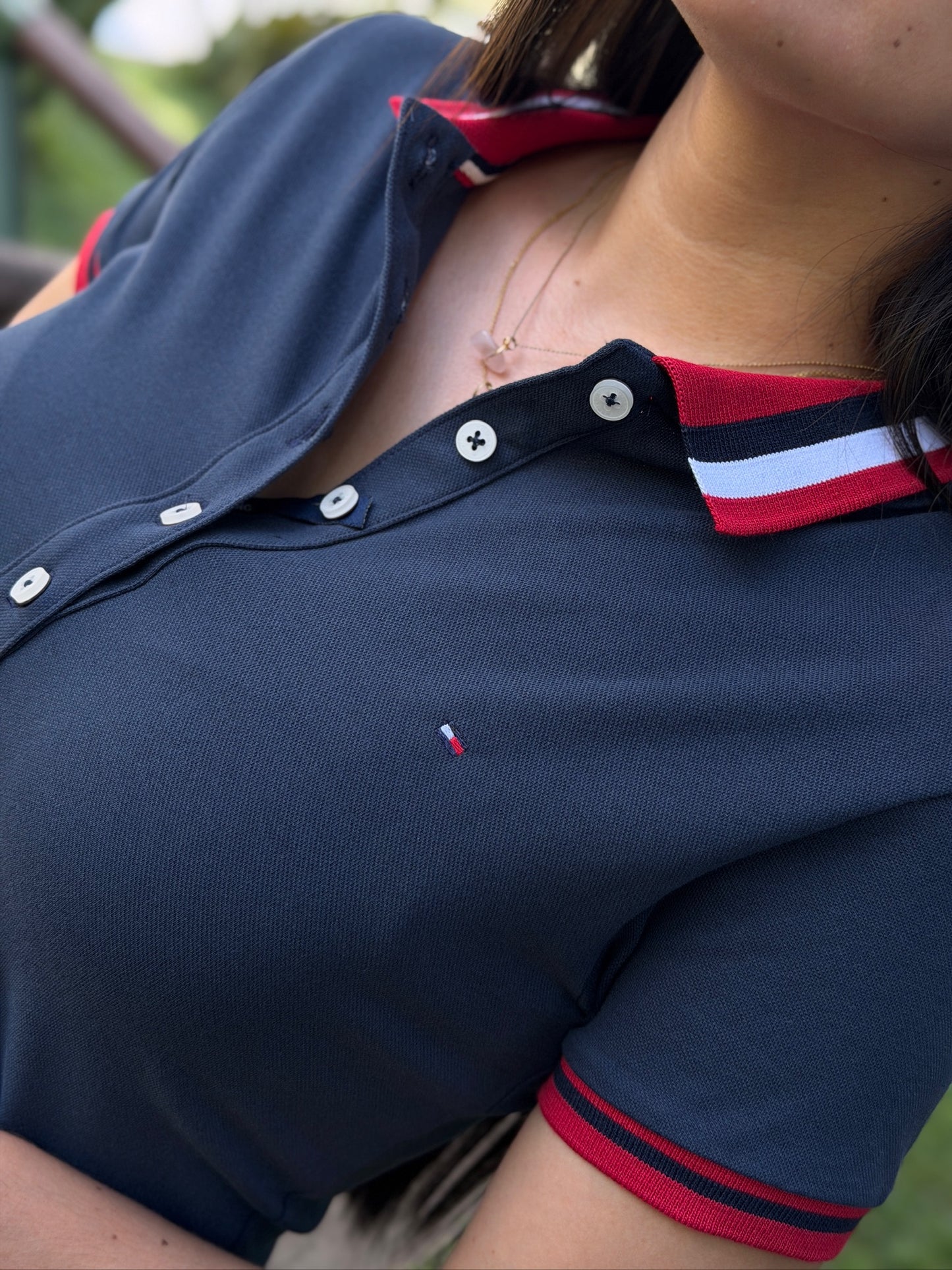 Polo De Dama Tommy Hilfiger Botones Azul Oscuro