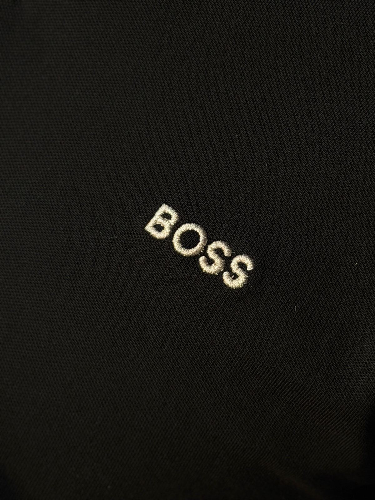 Polo BS Cuello V Negro