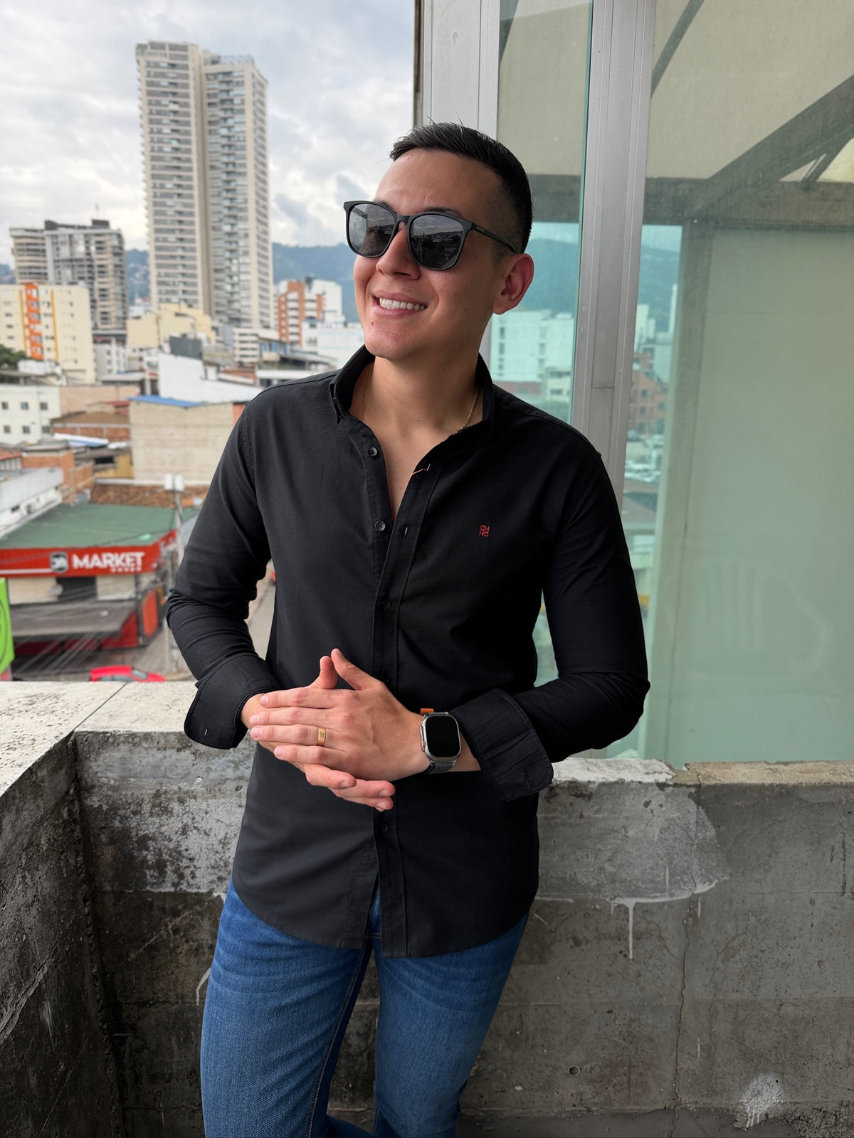Camisa Premium CH Negra